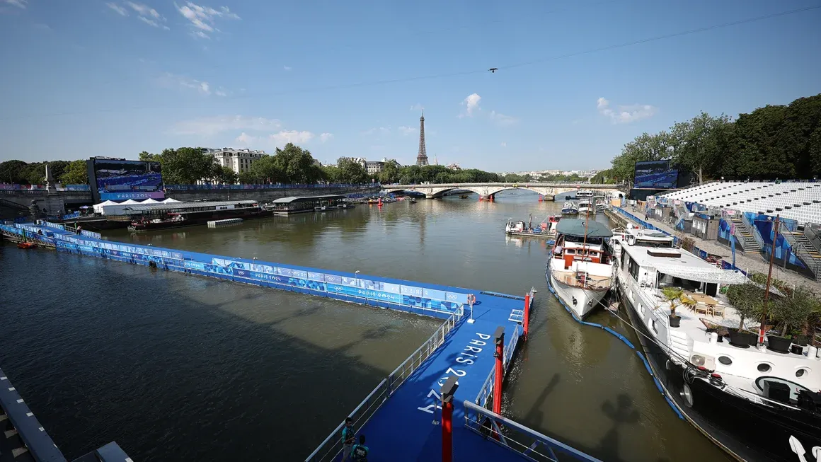 “Men’s Triathlon Postponed Due to Seine Pollution”