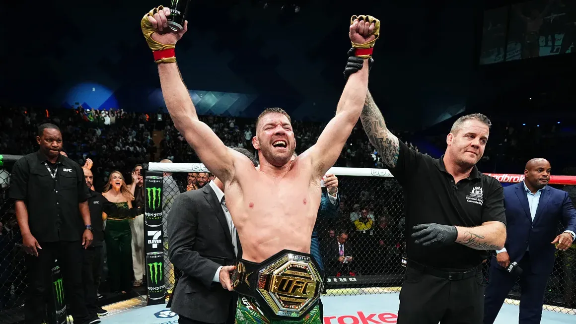 Du Plessis Retains UFC Title, Adesanya: Africa Win